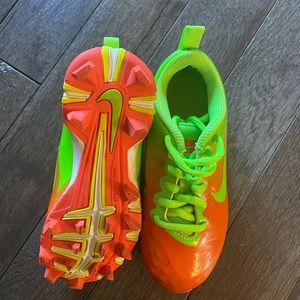 Girls nike softball cleats
